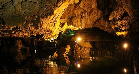 Ali Sadr cave system