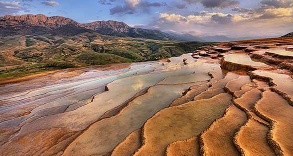 Badab-e Surt