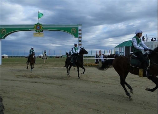 جشن ملی اسب ترکمنستان