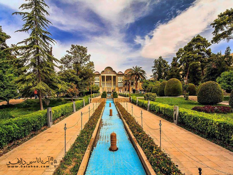 باغ ارم به عنوان باغ گیاه‌شناسی شیراز شناخته شده است.