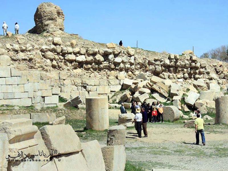 در سفر به کرمانشاه بازدید از بقای معبد باشکو کنگاور را از دست ندهید.