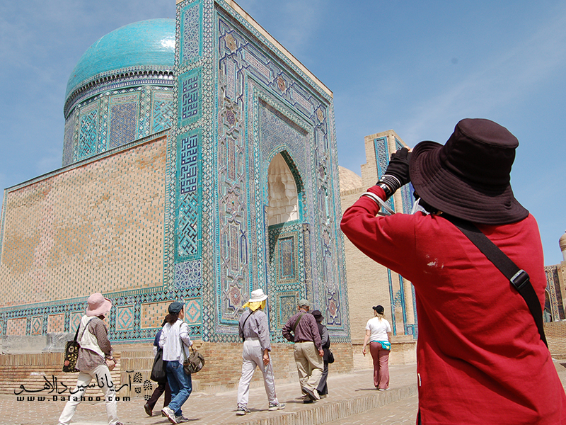 مسجد بی‌بی خانم، یکی از بناهای معروف شهر سمرقند است. 