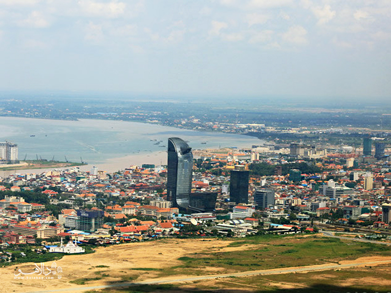 پنوم پن یکی از قابل توجه‌‌ترین شهرهای رودخانه‌‌‌ای در منطقه کامبوج است.