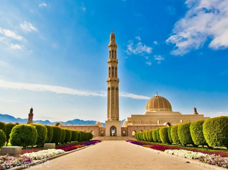 ویزای توریستی عمان برای ایرانیان به صورت الکترونیکی و فرودگاهی صادر می‌شود.