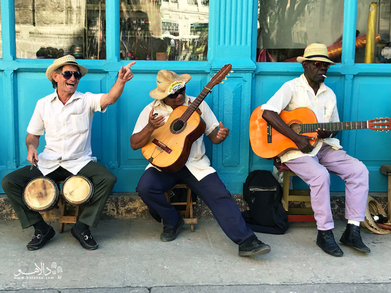 موزیک بخشی از ذات کوبایی‌هاست. آنها با موسیقی زاده می‌شوند.