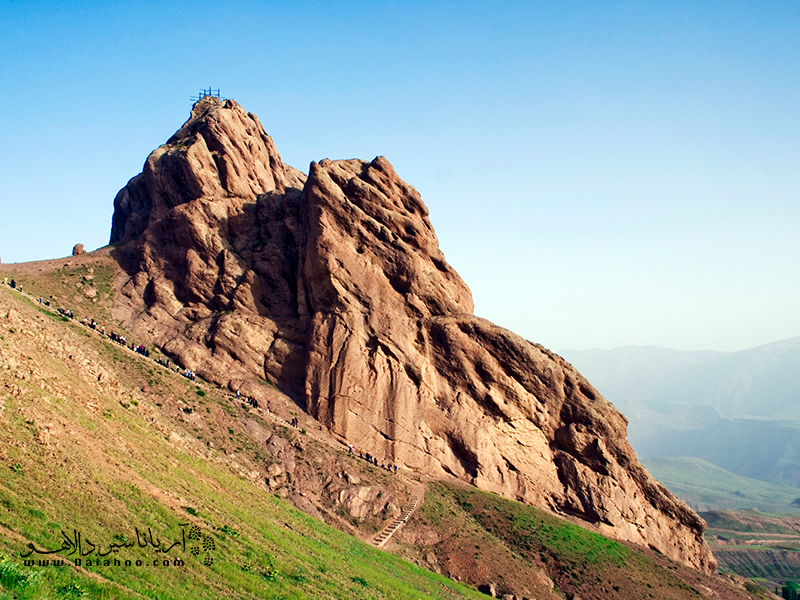قلعه الموت، تلفیق زیبایی از تاریخ و زیبایی‌های طبیعت.