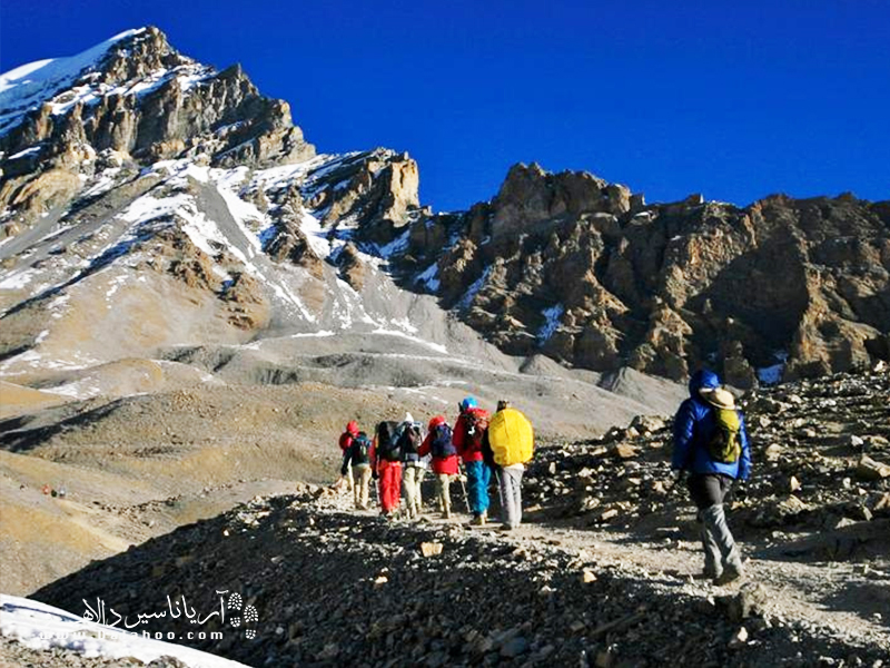 کوهنوردی در نپال، حتی اگر کوه نورد هم هستید با کوه نوردی های داخل ایران زمین تا آسمان فرق دارد. 