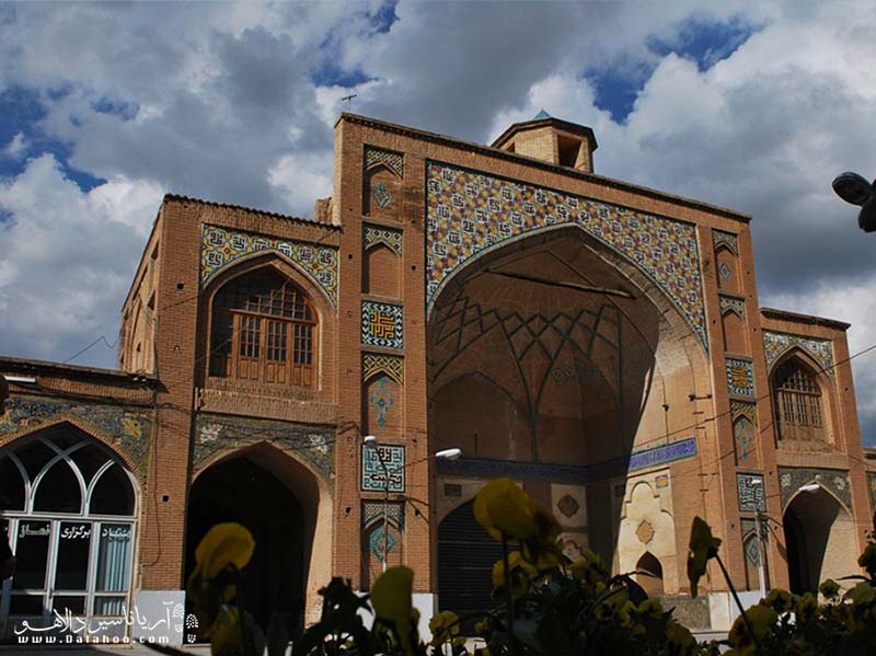  مسجد جامع سلطانی بروجرد در استان لرستان در زمان شاه عباس تکمیل شد