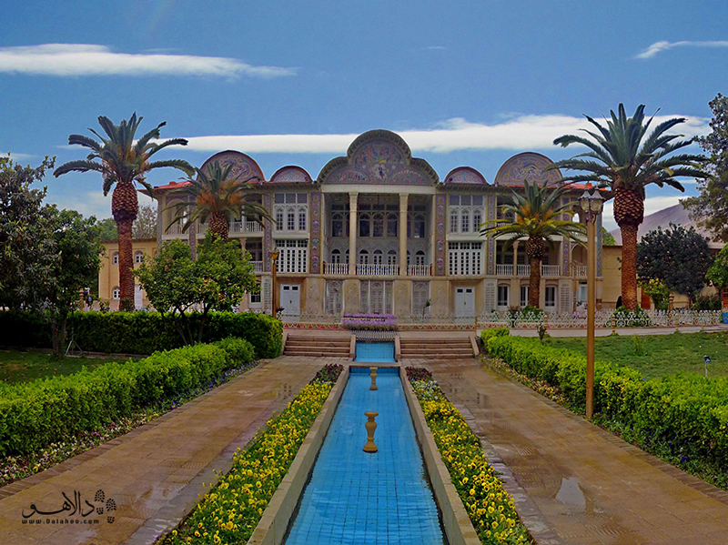 باغ ارم یک باغ گیاه‌شناسی در شیراز است و در فهرست میراث جهانی یونسکو به ثبت رسیده.
