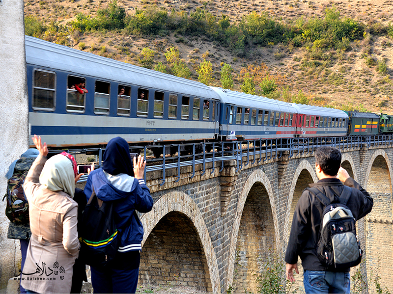 مسیر راه آهن شمال تنها مسیر ریلی با قطار گردشگری در ایران است. 