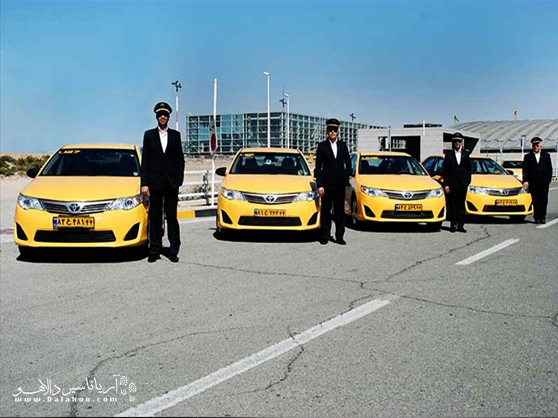 تاکسی، انتخابی امن و ارزان برای سفرهای درون شهری.