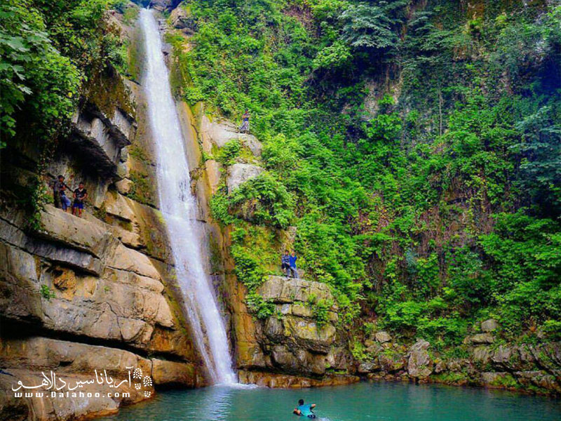 باران‌کوه و شیرآباد از زیباترین آبشارهای استان گلستان هستند.