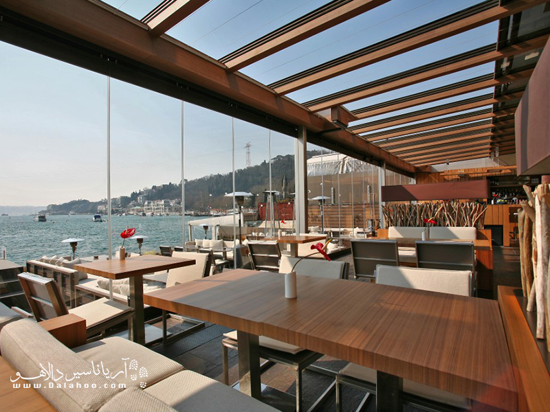 رستوران چیلای (Chilai bebek) یکی از معروف‌ترین رستوران‌های استانبول در کنار تنگه بسفر است.