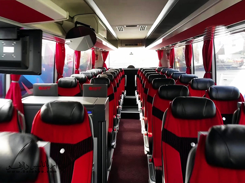 اتوبوس‌های مسافت‌های طولانی در ترمینال‌های استانبول معمولا با کیفیت هستند و می‌توانید از خدماتی مانند تلویزیون برای هر صندلی و اینترنت در طول مسیر استفاده  کنید.