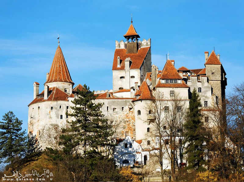 اگر مشتاق دیدن قلعه‌ای که داستان دراکولا در آن اتفاق افتاده هستید، به رومانی سفر کنید.