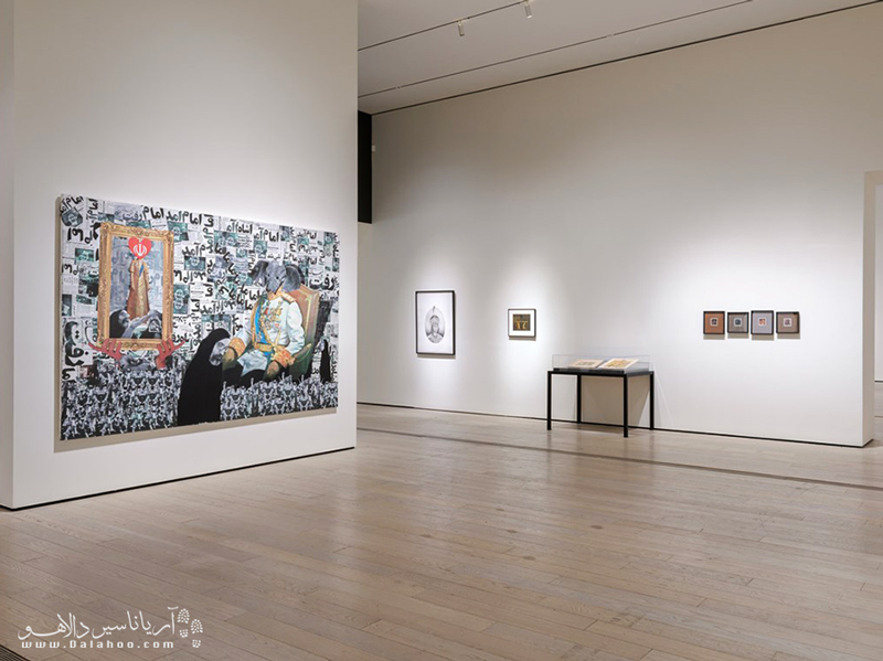 موزه هنرهای معاصر دارای گنجینه ارزشمندی از هنر مدرن با بیش از ۳۰۰۰ اثر است.