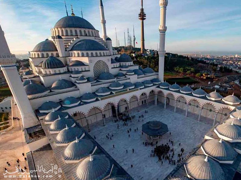 مسجد چاملیا در استانبول از دیدنی‌های جذاب ترکیه است
