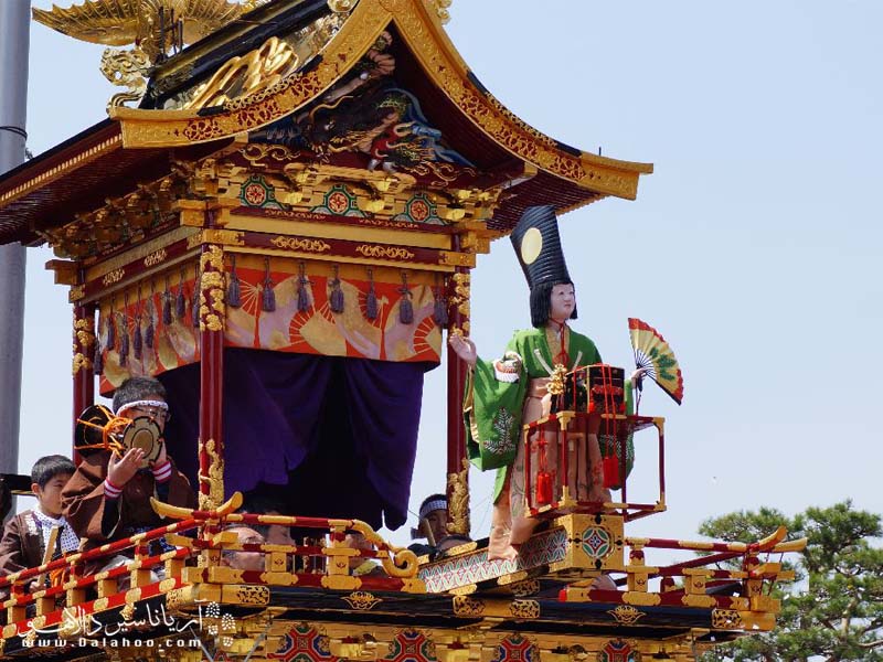 عروسک خیمه شب‌بازی ژاپن نیز در جشنواره‌های آن شرکت می‌کند