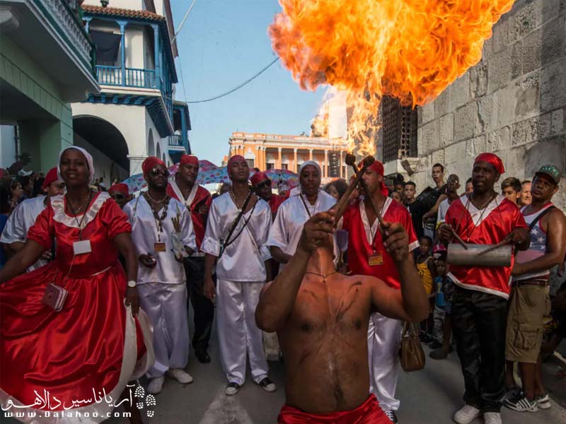 جشنواره دل کاریبه یا آتش از رویدادهای زیبا در کوباست