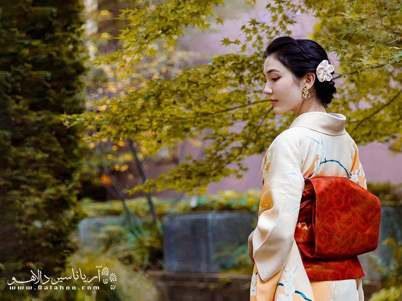 کیمونو یا لباس ژاپنی، پوششی مهم و نشان فرهنگی ژااپنی‌هاست