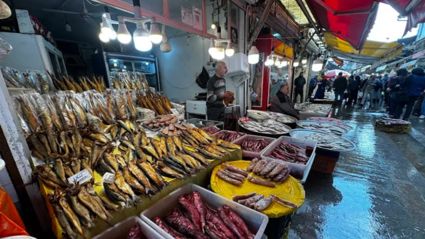 بازار رشت از 8 صبح تا 10 شب مشغول به کار است