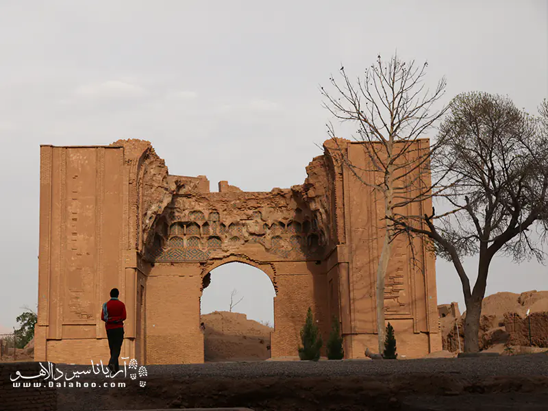 مسجد زوزن یکی از شاهکاری آجری دوران اسلام است.