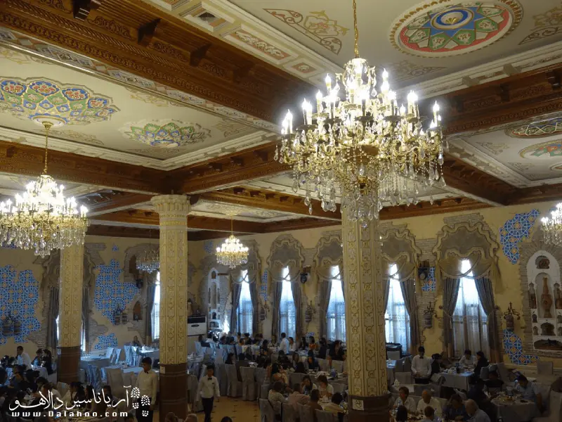 در مرکز شهر سمرقند می‌توانید غذاهایی عالی پیدا کنید
