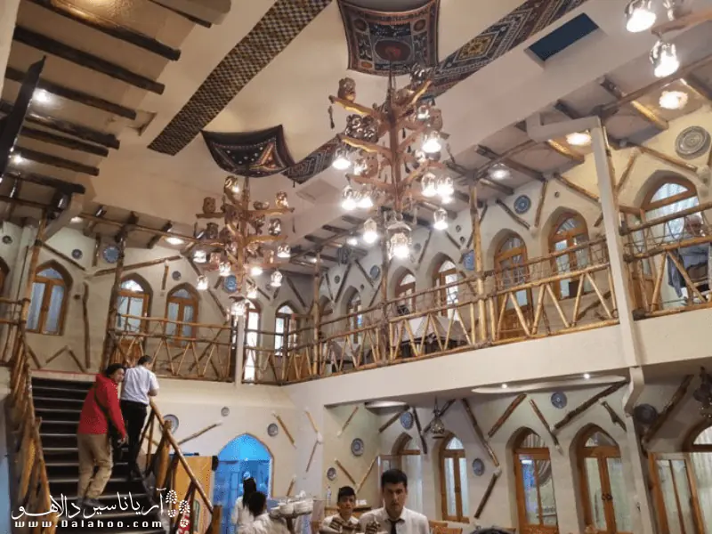 در رستوران کریم بیک حتما شیشلیک را امتحان کنید