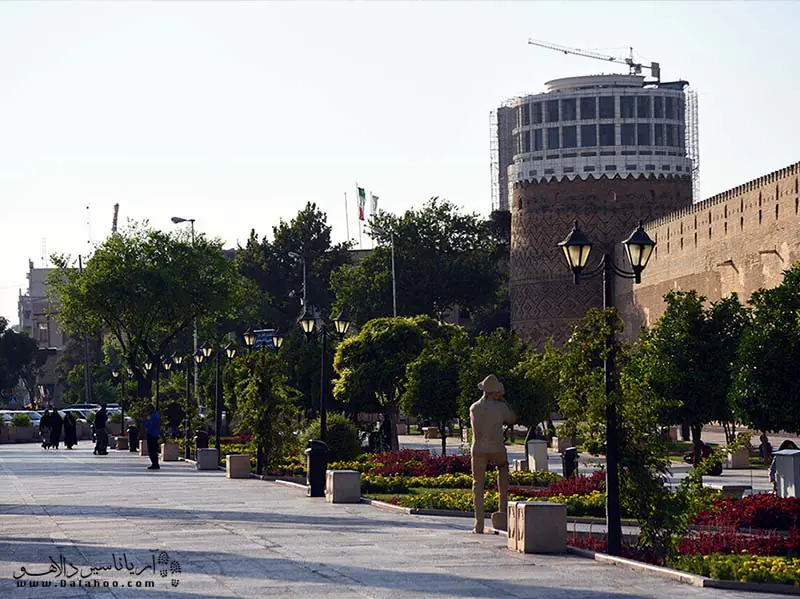 خیابان زند شیراز قلب تاریخی شهر شیراز است.