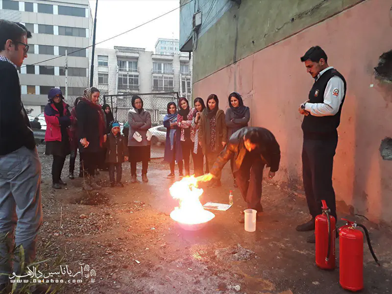 ماموران خوب آتش‌نشانی، آتش تمرینی را فراهم کردند.