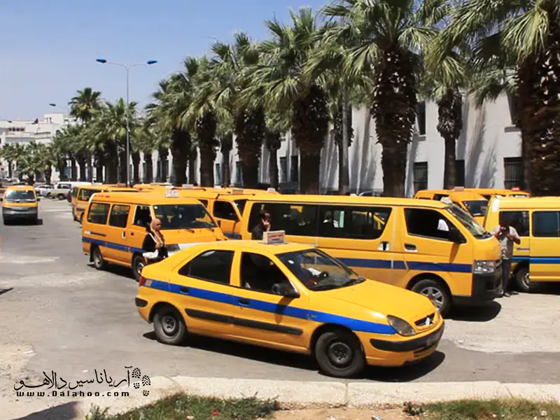 حمل و نقل در تونس آسان است.