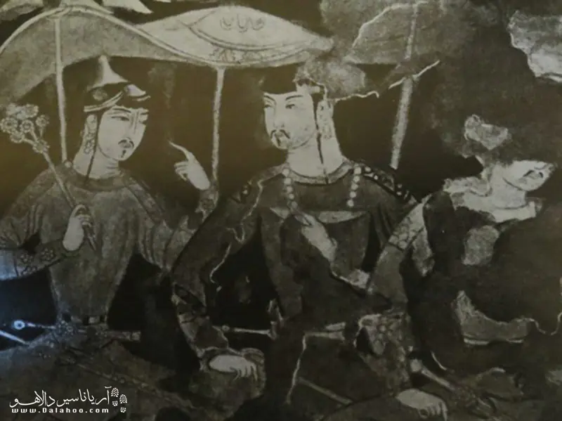 در میان آثار هنری کشف شده در تاجیکستان و شهر پنجکنت نقاشی در جای اول است. 