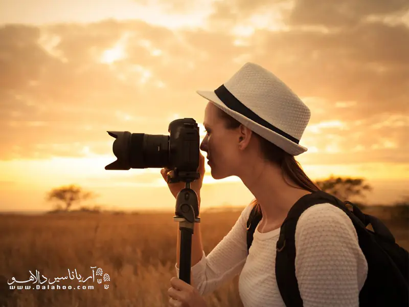 یکی از گزینه‌های خرید دوربین عکاسی برای سفر، دوربین دیجیتال (dslr) یا (slr) است.
