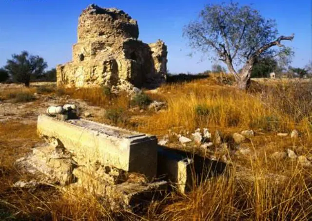 مقبره تم سنیتی