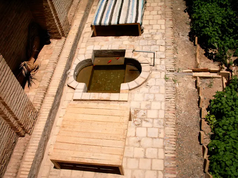 خانه پیرنیا
