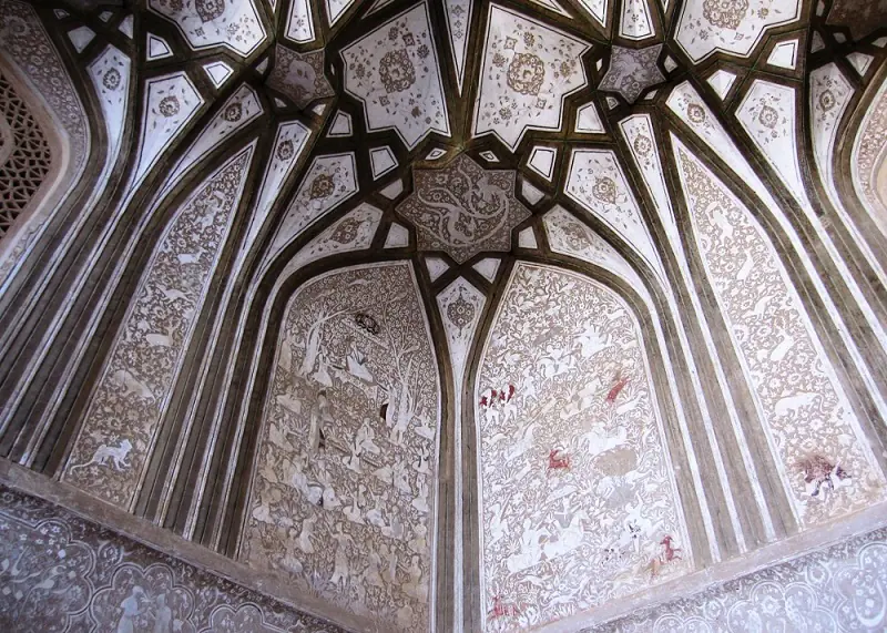 پیرنیا