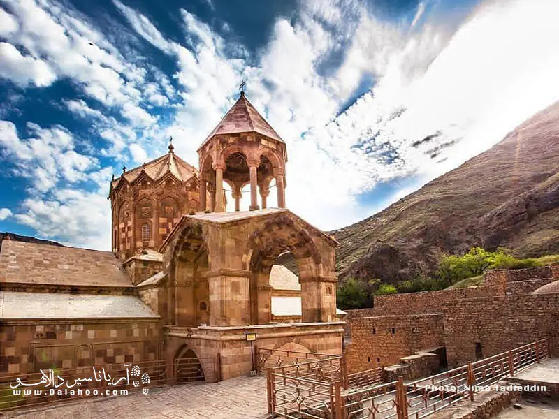کلیسای سنت استپانوس از جاذبه های دیدنی اطراف رود ا رس است.