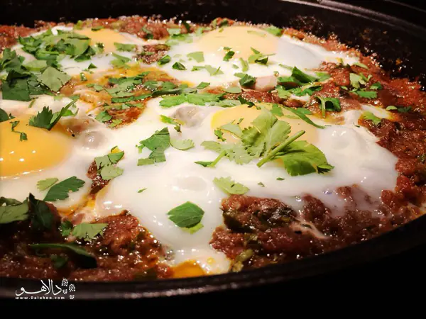 قبل از خوردن این غذا حتما تندی آنم را د نظر بگیرید.