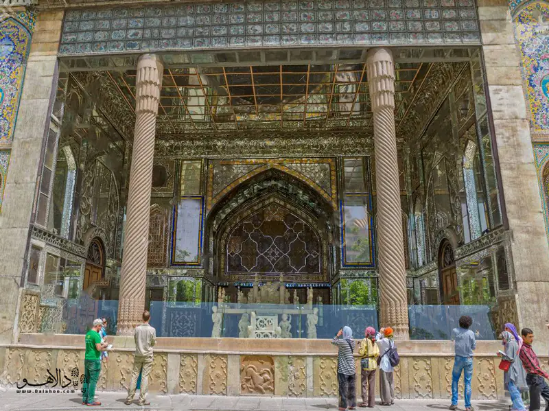 بازدید از کاخ زیبای گلستان در قلب تهران.