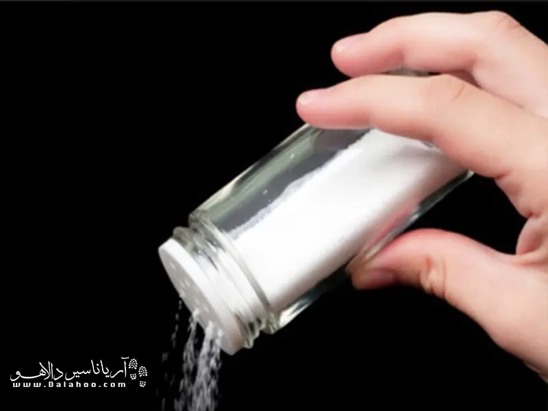 نمک برداشتن در مصر بی احترامی به آشپز است.