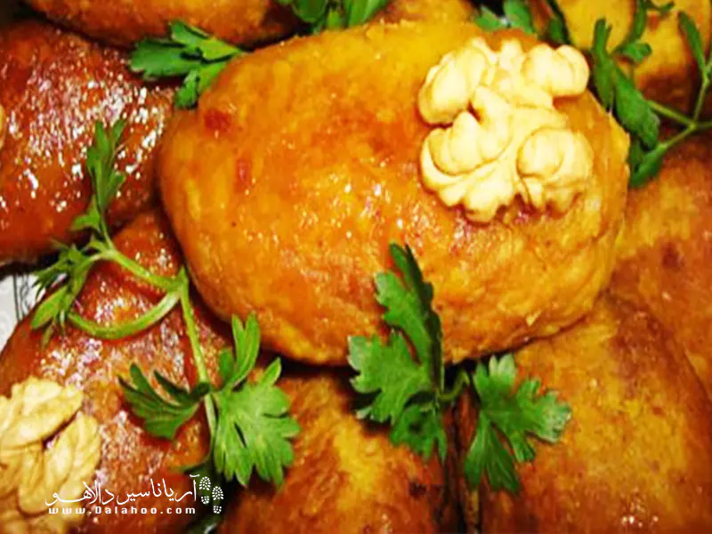 در این غذا خبری از هلو و کباب نیست.