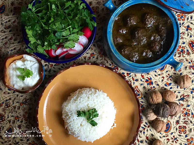 اناربیج مخصوص شب یلدا است.
