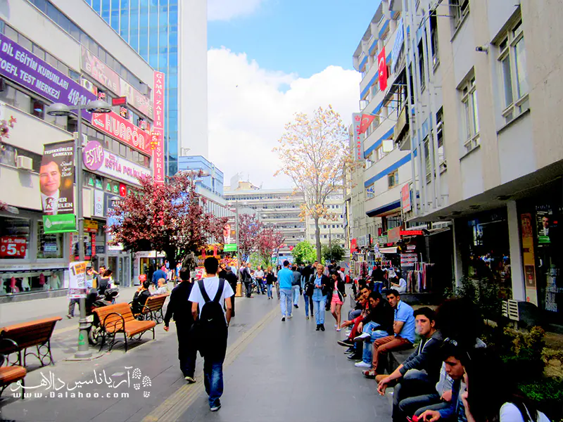 محله کیزیلای یکی از پرشورترین محله‌های آنکارا است.