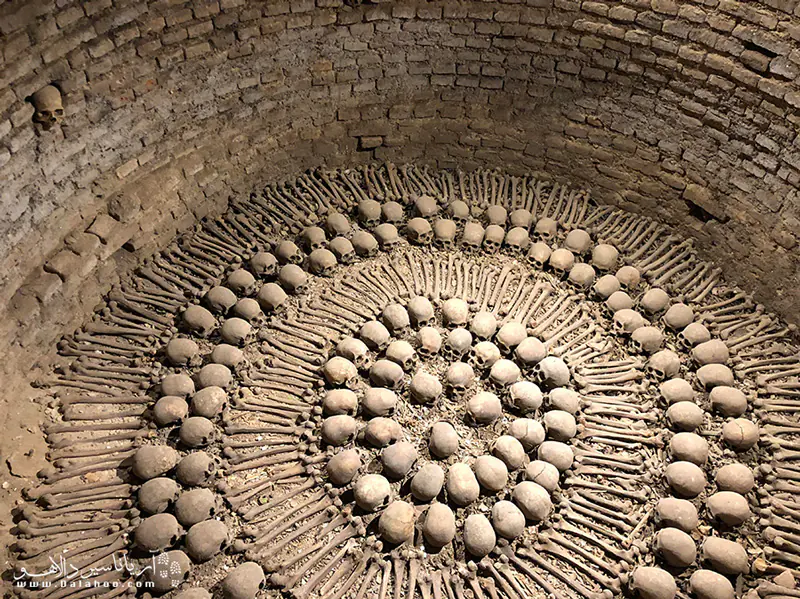 محل دفن مردگان در زیر زمین کلیسای سن فرانسیسکو در پرو از عجایب کشور پرو و شهر تاریخی لیما است