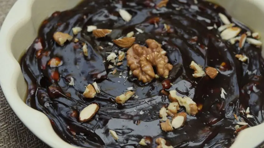 حلوا نوعی دسر پرانرژی و خوشمزه در عمان است