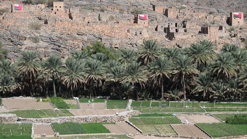 کوه خورشید بلندترین کوه عمان از جاهای دیدنی رایگان در عمان است