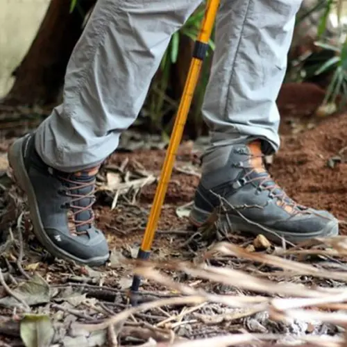 چطور کفش مناسب طبیعت‌گردی بخریم؟