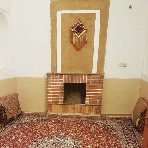 خانه سنتی اقبال