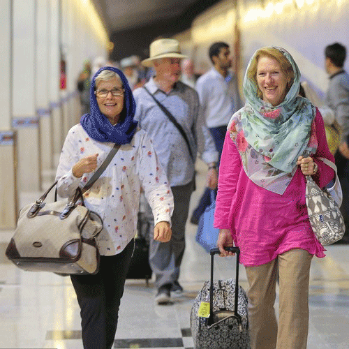 تهیه بلیط و حمل و نقل در ایران برای گردشگرهای خارجی