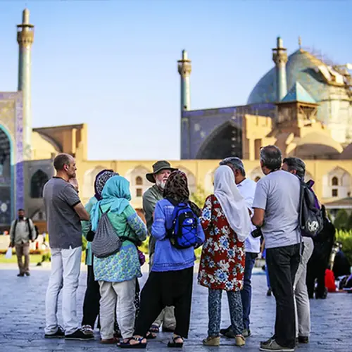 گروهی دور ایران